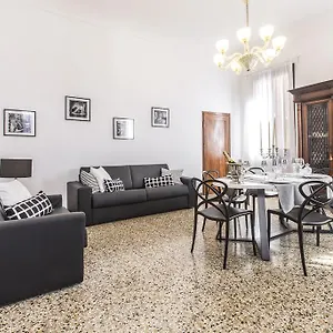 Appartement Rialto Design Boutique R&r